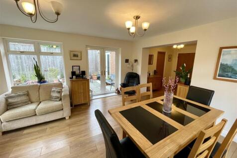 Garden Room 2.jpg