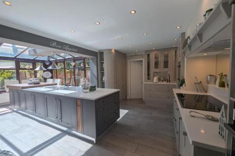 Kitchen/Diner/Garden Room Area