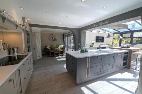 Kitchen/Diner/Garden Room Area