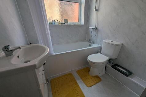 Ground Floor Bathroom