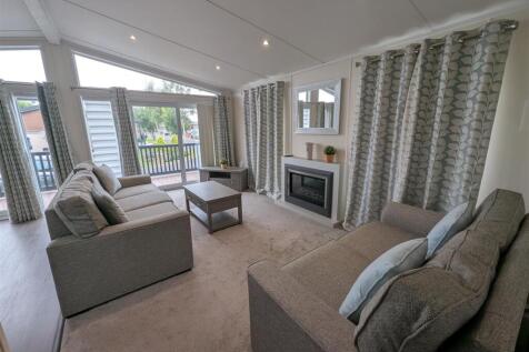 Lounge/Kitchen Area