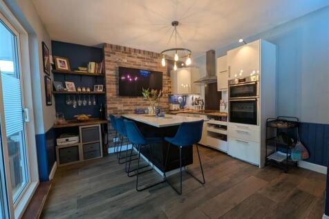 Kitchen/Breakfast Room