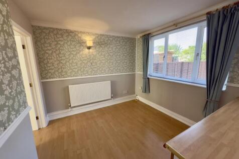Dining/Kitchen