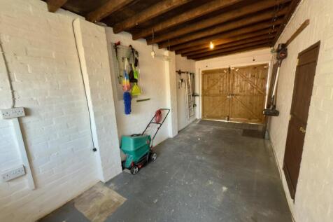 Utility/Garage