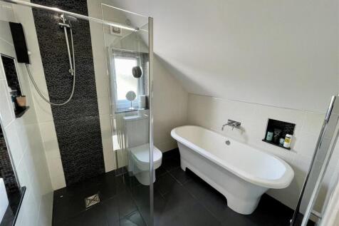 En-Suite Bedroom One