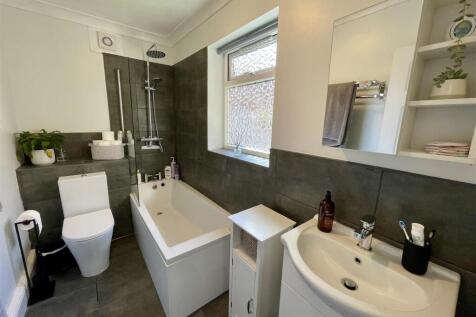 Downstairs Bathroom