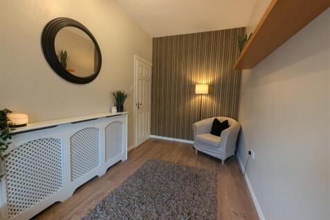 Entrance Hallway/Family Room