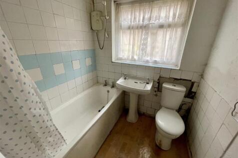 Ground Floor Bathroom