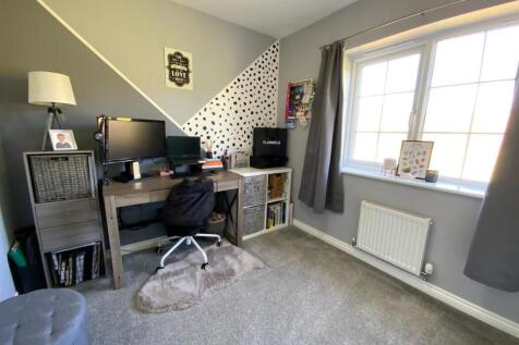 bedroom 4.jpg