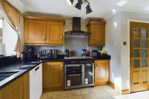 kitchen 3.jpg