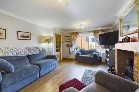 living room 4.jpg