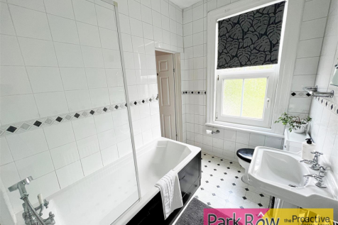 en suite one_inPixio.png