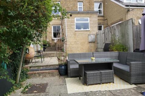Garden facing house.jpg