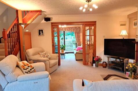 Brookfield lounge to garden room brightened.jpg