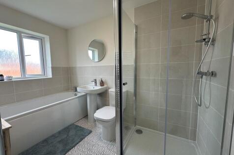 Main bathroom