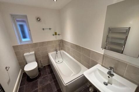 Main bath 1