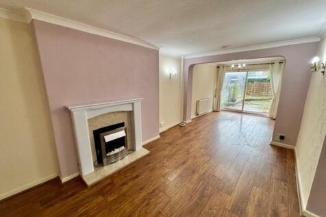 Living room 3