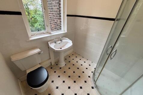 Shower room 2