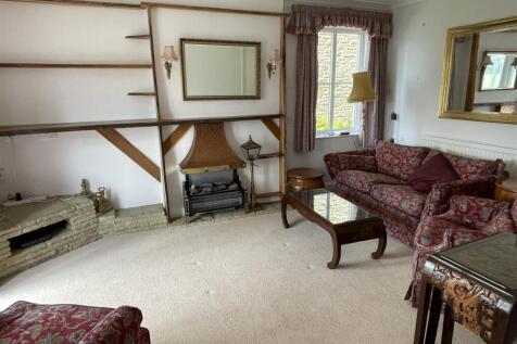 Living Room.JPG