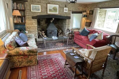 Sitting Room.JPG