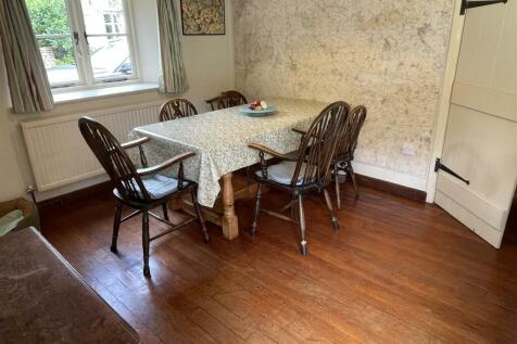 Dining room.JPG