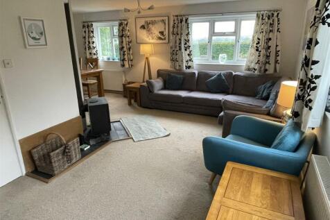 Sitting Room.JPG