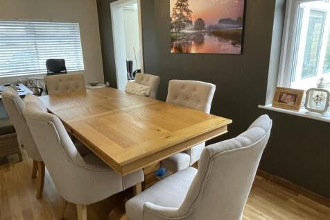 Dining Room.JPG