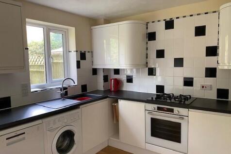 Kitchen 2.jpg