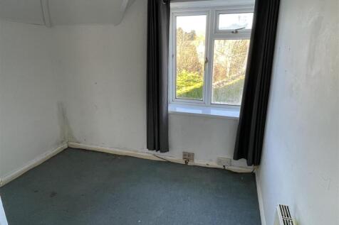 Bedroom 3.JPG