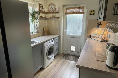 Utility Room.JPG