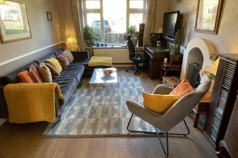 Sitting Room.JPG