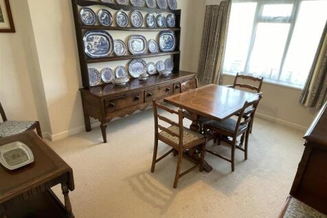 Dining Room.JPG