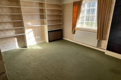 Bedroom 1.JPG