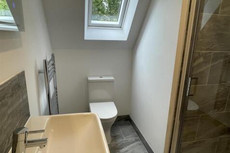 Shower Room.JPG