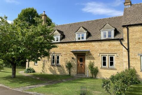Main Shot - Cherry Cottage.JPG