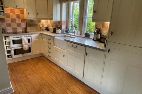Kitchen.JPG