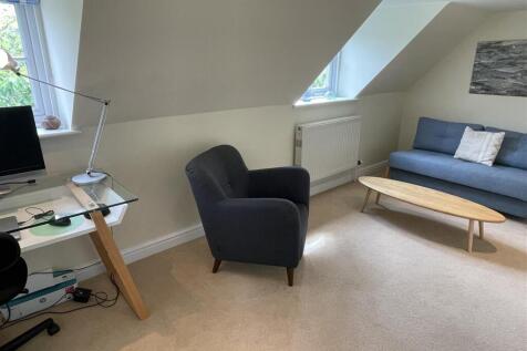 Bedroom 3.JPG