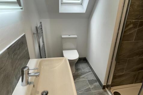 Shower Room.JPG