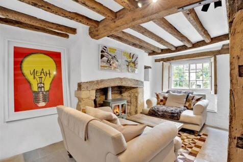 Living Room 3.jpg