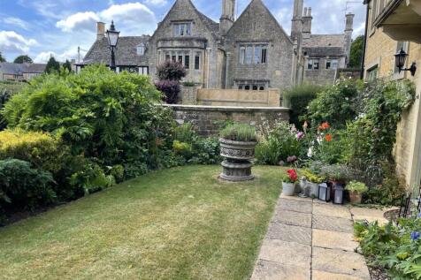 Front Garden New.JPG