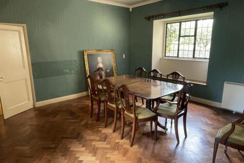 Reception Room 3.JPG