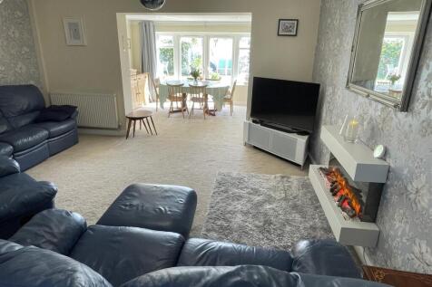 Sitting Room.JPG