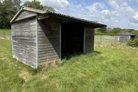 Field Shelter.JPG