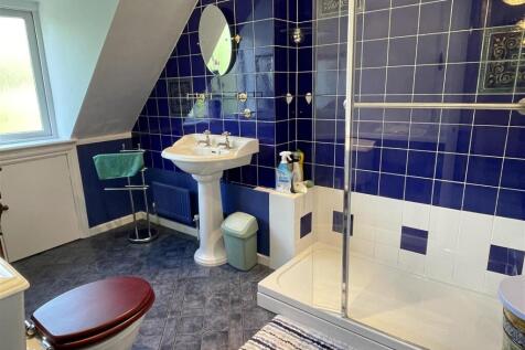 Shower room.jpg