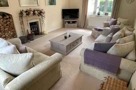 Sitting Room.JPG
