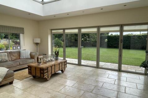 Garden Room.JPG