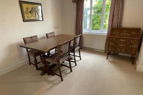 Dining Room.JPG