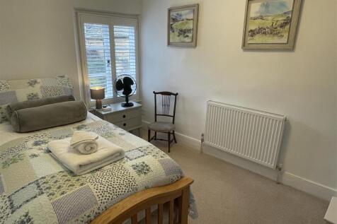 Bedroom 3.JPG