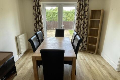 dining room.JPG