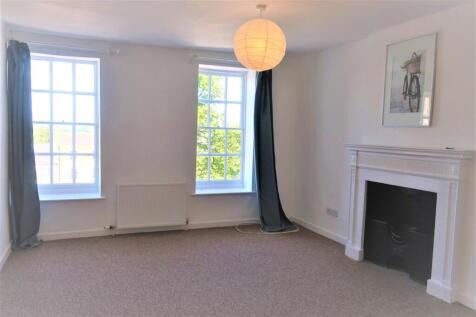 Living Room.jpg